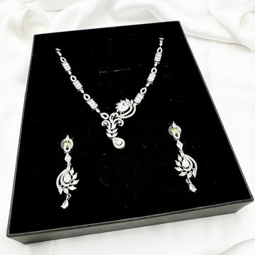 Zircone Enchantment Necklace Set