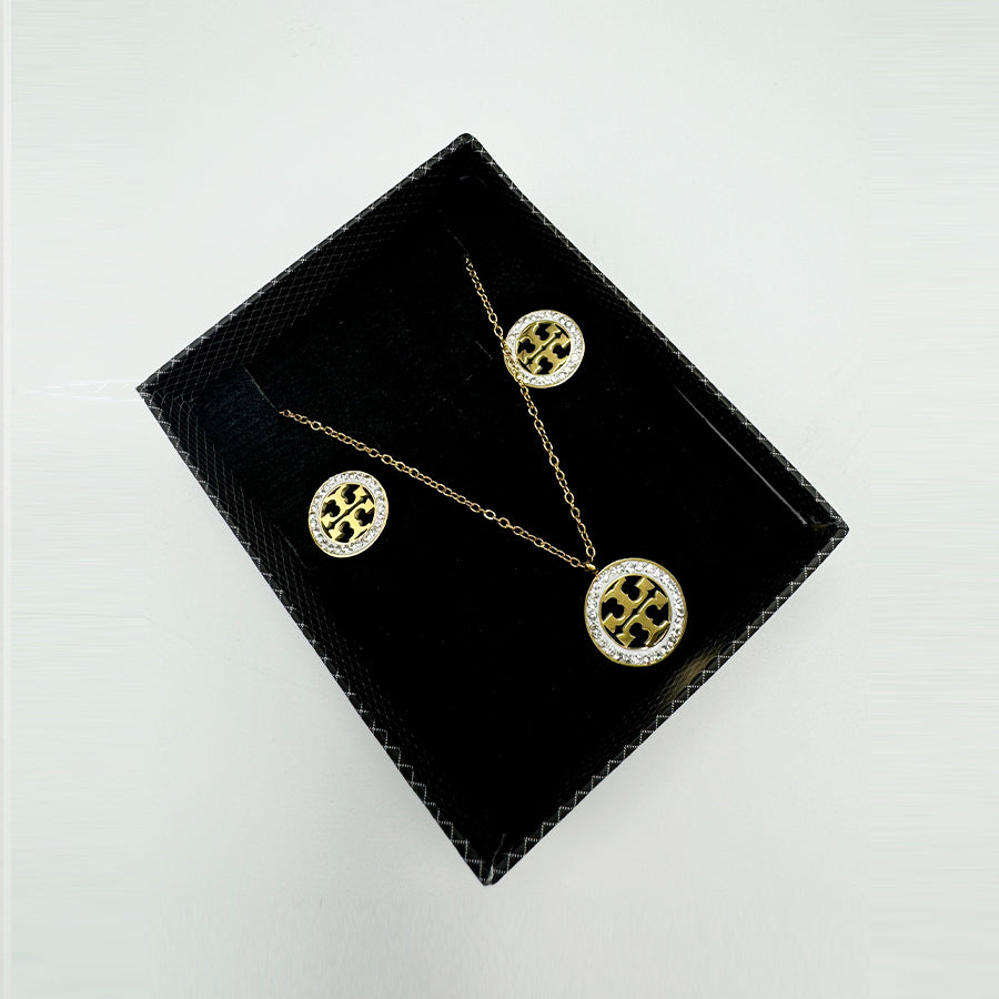 Emblem Tory Burch Pendant Set